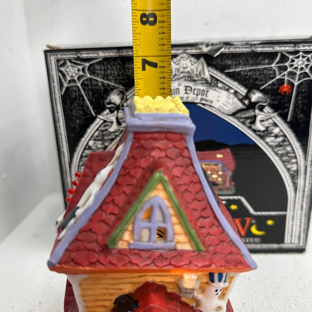 VTG Creepy Hollow Limited Ed Train Depot Halloween Village House & Figures WORKS - Picture 5 of 16